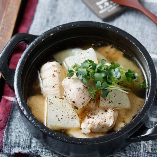 大根1本消費！癖になる＊大根と鶏肉のさっぱりにんにく旨鍋＊クラシル