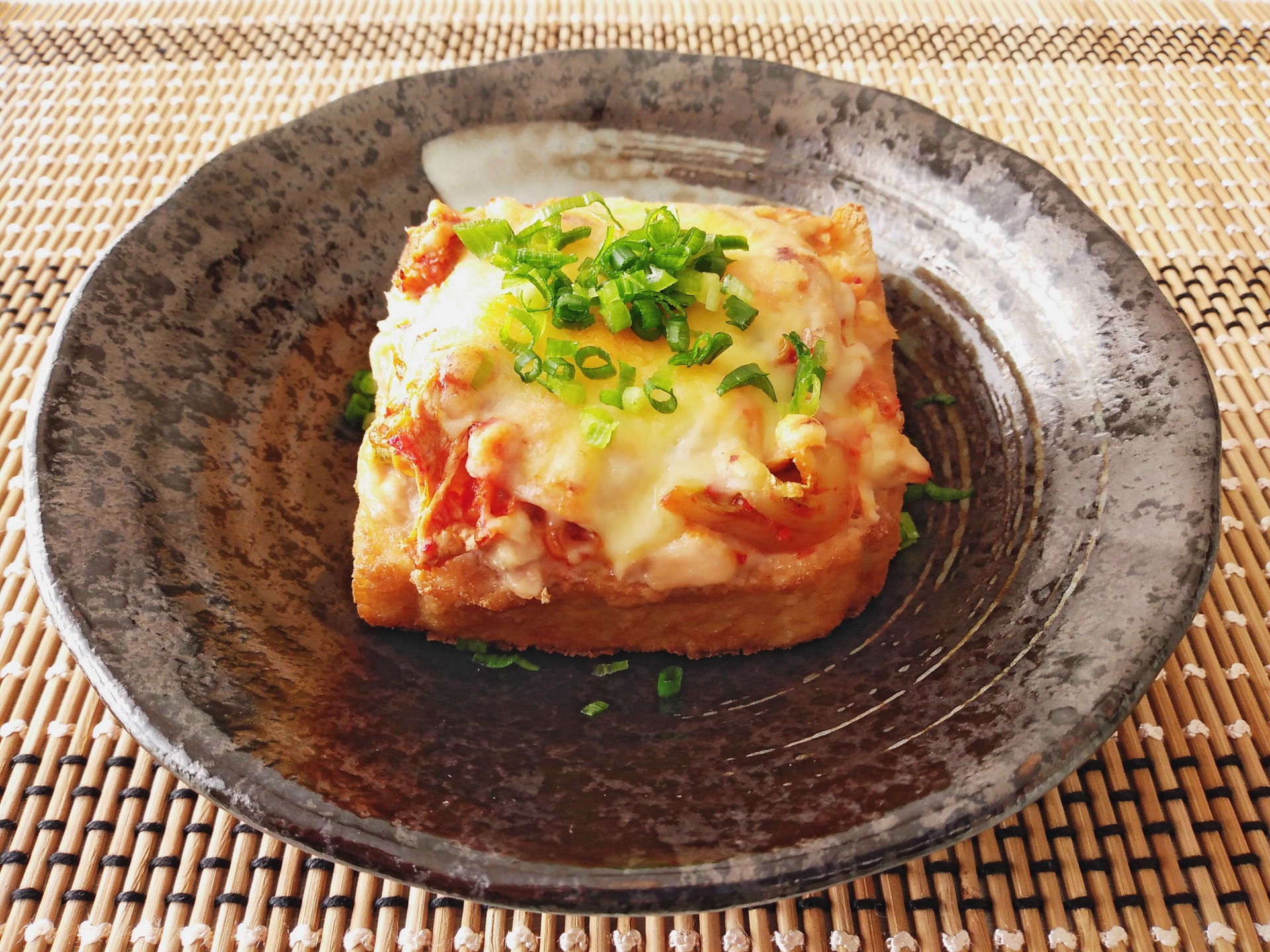 悪魔のおつまみ！ 超絶に美味しい！厚揚げのツナたまチーズ焼きの作り方〘簡単レシピ付〙 簡単男飯