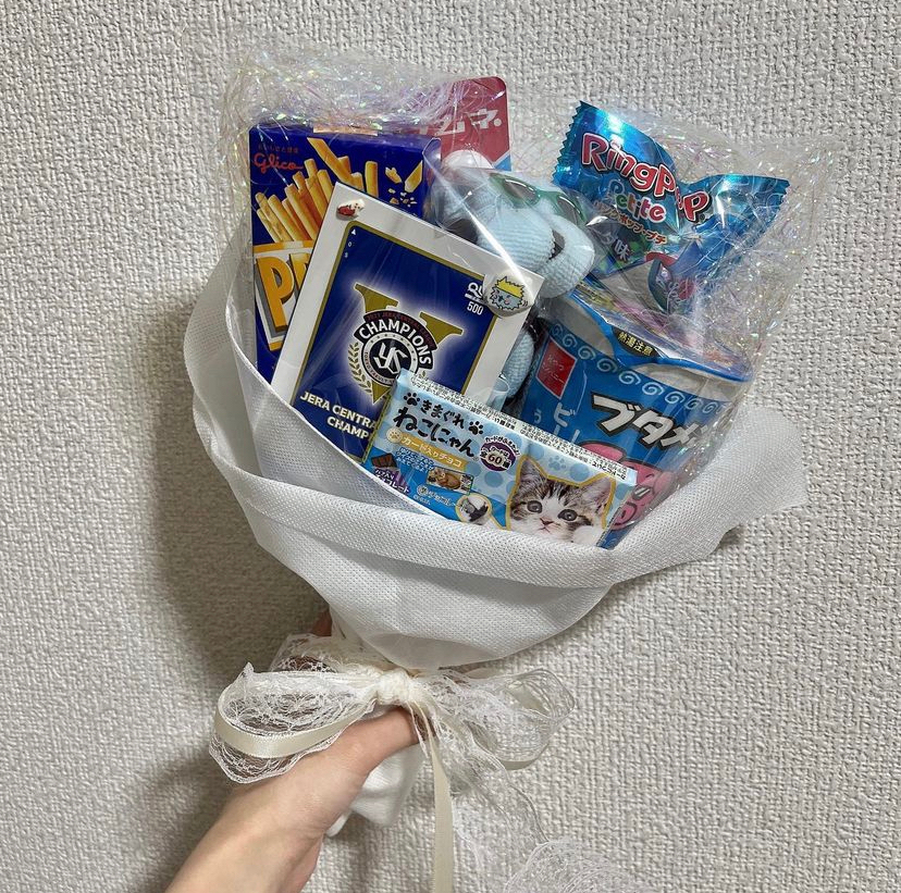 紙袋メーカーのラッピングアイデア お菓子ブーケのラッピングアイデア２選オリジナル紙袋・包装紙・ショップ袋を小ロットで株式会社ベルベ