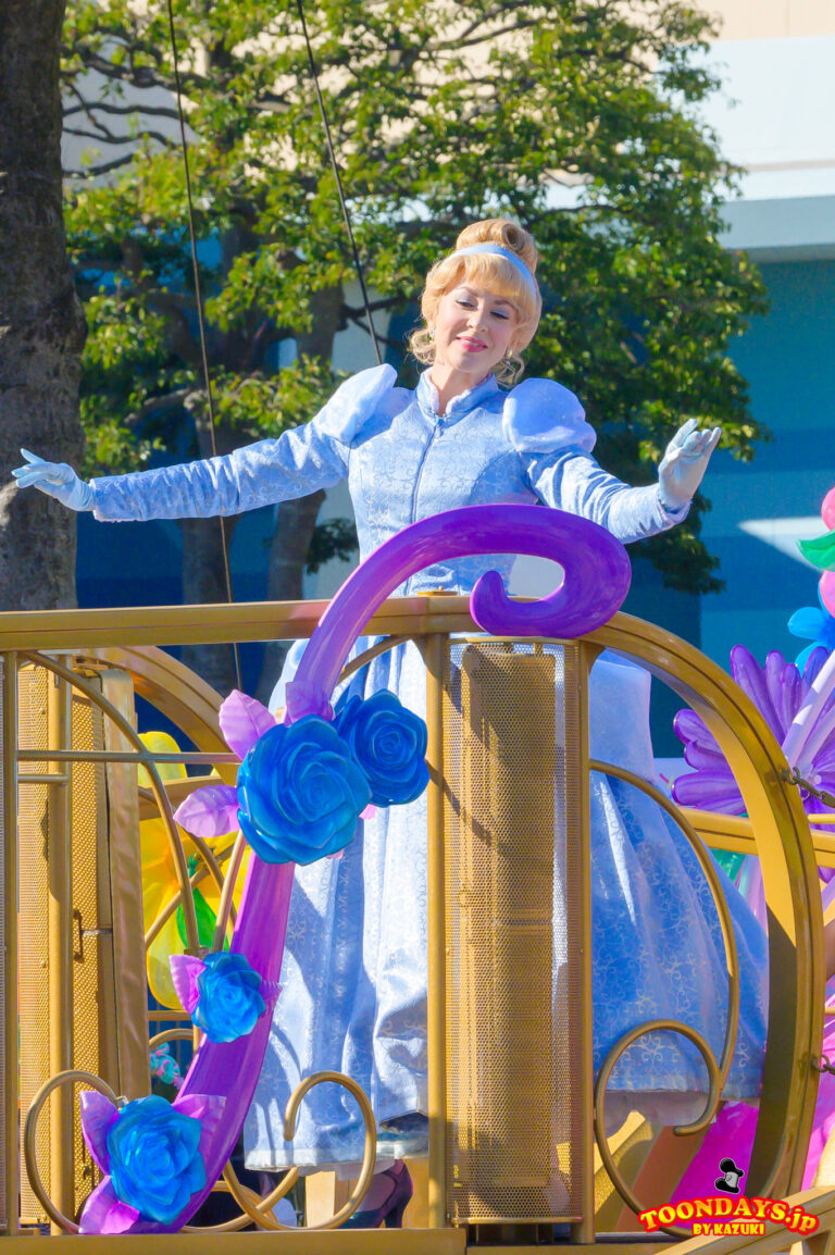 ヴァネロペのスウィーツ・ポップ・ワールド」のサンデー3種、どれ食べる？ - トラベル Watch