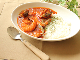 冷凍カレーで作るシーフード辛口カレー 簡単レシピブログ記事 by PROREAL