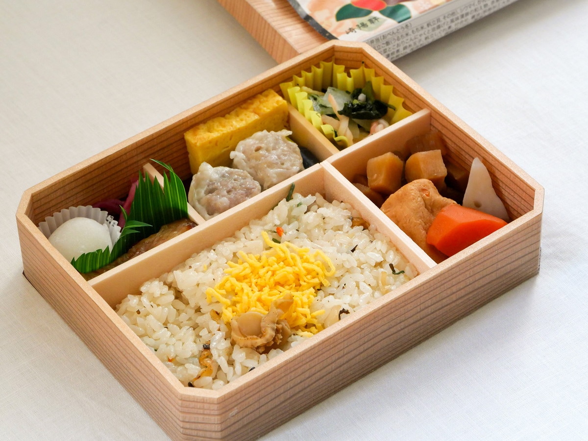 2月3日 月 より、健康栄養学科× 株 京成ストア『冬のお弁当』コラボ企画 第2弾「冬のぽかぽか弁当」販売中！和洋女子大学