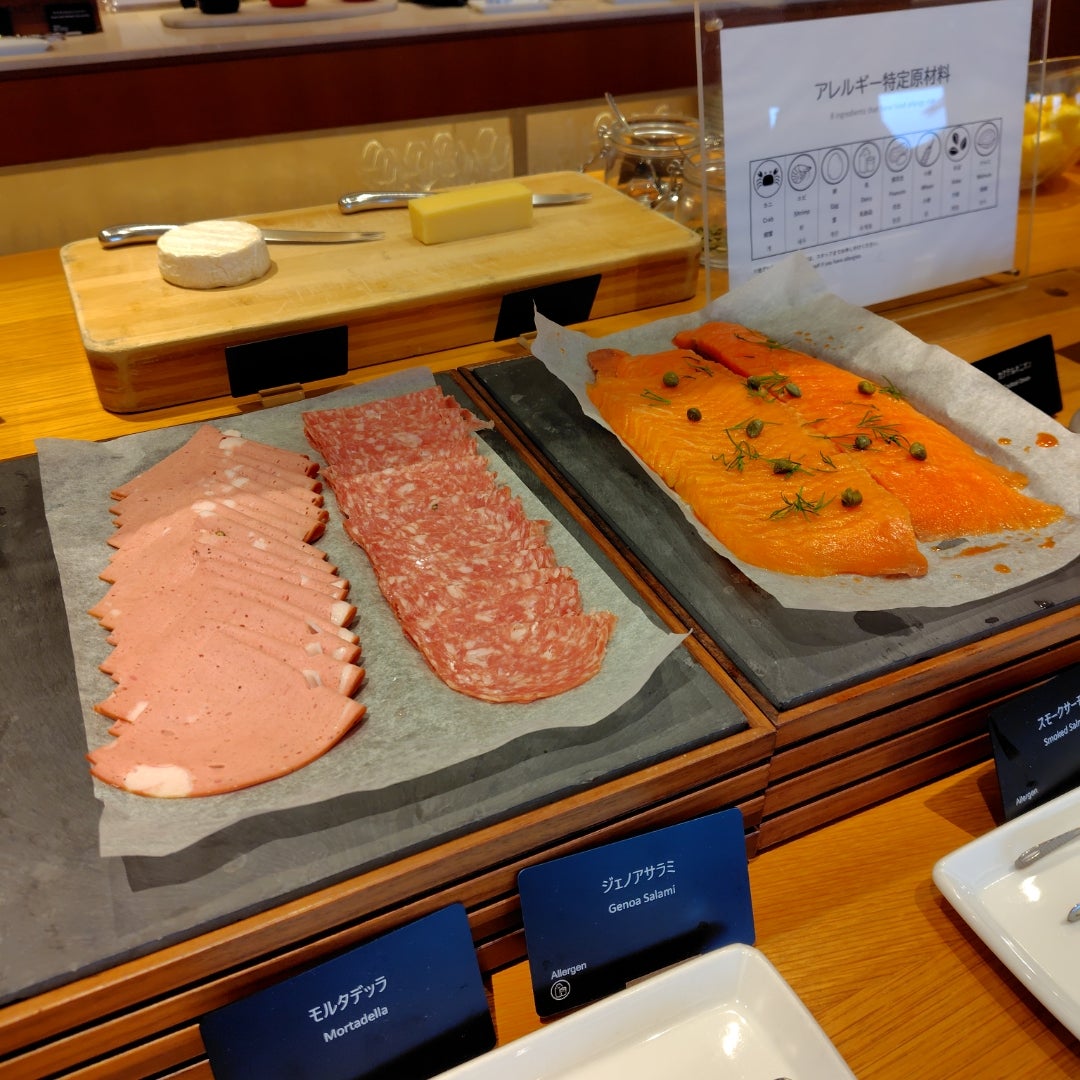 ハイアット リージェンシー 瀬良垣アイランド 沖縄 沖縄の風を感じながら集い語り合うソーシャルスペース「ロビーラウンジ＆バー」にて11月8日 金 よりオーダービュッフェを開始！ハイアット リージェンシー 瀬良垣アイランド 沖縄のプレスリリース