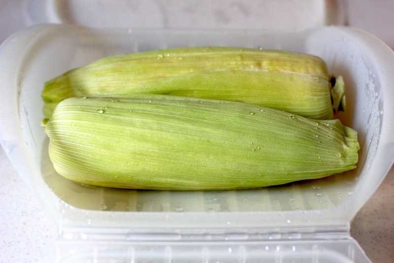 とうもろこしのゆで方 電子レンジで甘くジューシーにゆでるコツを解説4ページ目- macaroni