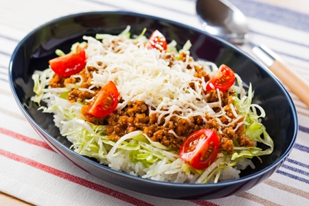 時短で人気！ドライカレーの献立におすすめレシピ32選！合うサラダ＆スープをご紹介HugKum はぐくむ