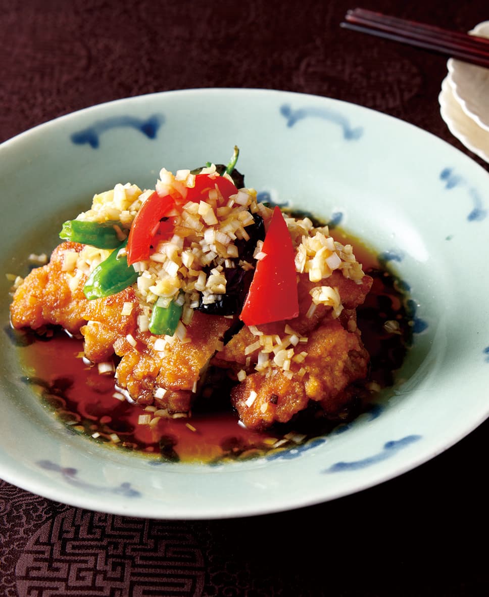 ザックザクの衣がすごい 油淋鶏 抜群のネギだれと合わせる魅力料理人ジョージログ