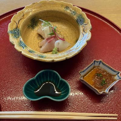 プロフェッショナルの共演～ 日本料理「木の花」総料理長×ベーカーシェフ 究極のパンシリーズ 第6弾はシンプルな食材と職人技が生み出す絶品サンド「お箸で食べる だし巻き玉子サンド」相鉄ホテル株式会社のプレスリリース