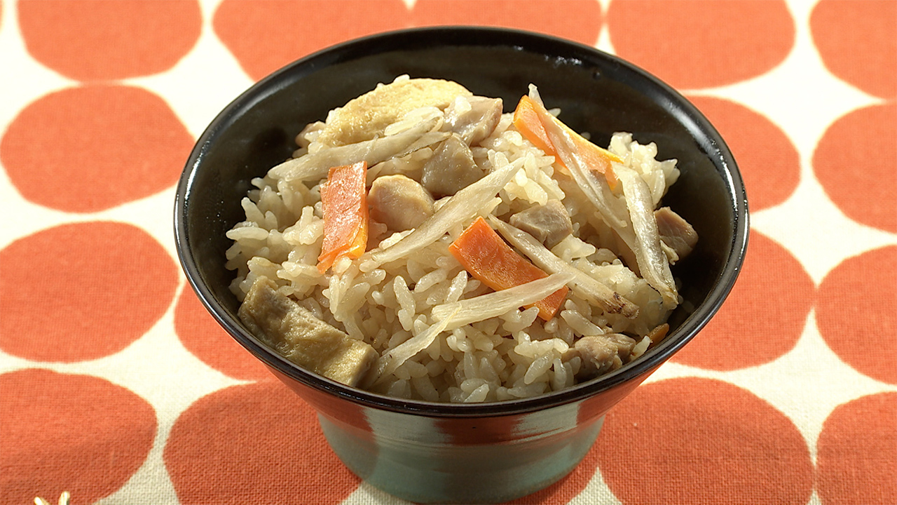 DAIGOも台所 鶏とごぼうの炊き込みごはんの作り方。バリエーション豊かなご飯もの。凛とした暮らし〜凛々と