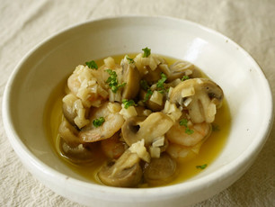 レシピ ゴロゴロにんにくとマッシュルームのアヒージョ風 : おうちごはんとおかしとねこ Powered by ライブドアブログ