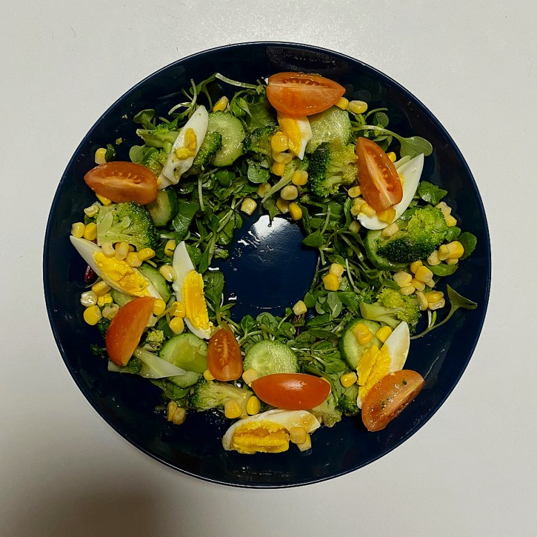 基本からアレンジまで！思わずつくりたくなる「クリスマス おもてなし サラダ」のレシピ集クックパッド