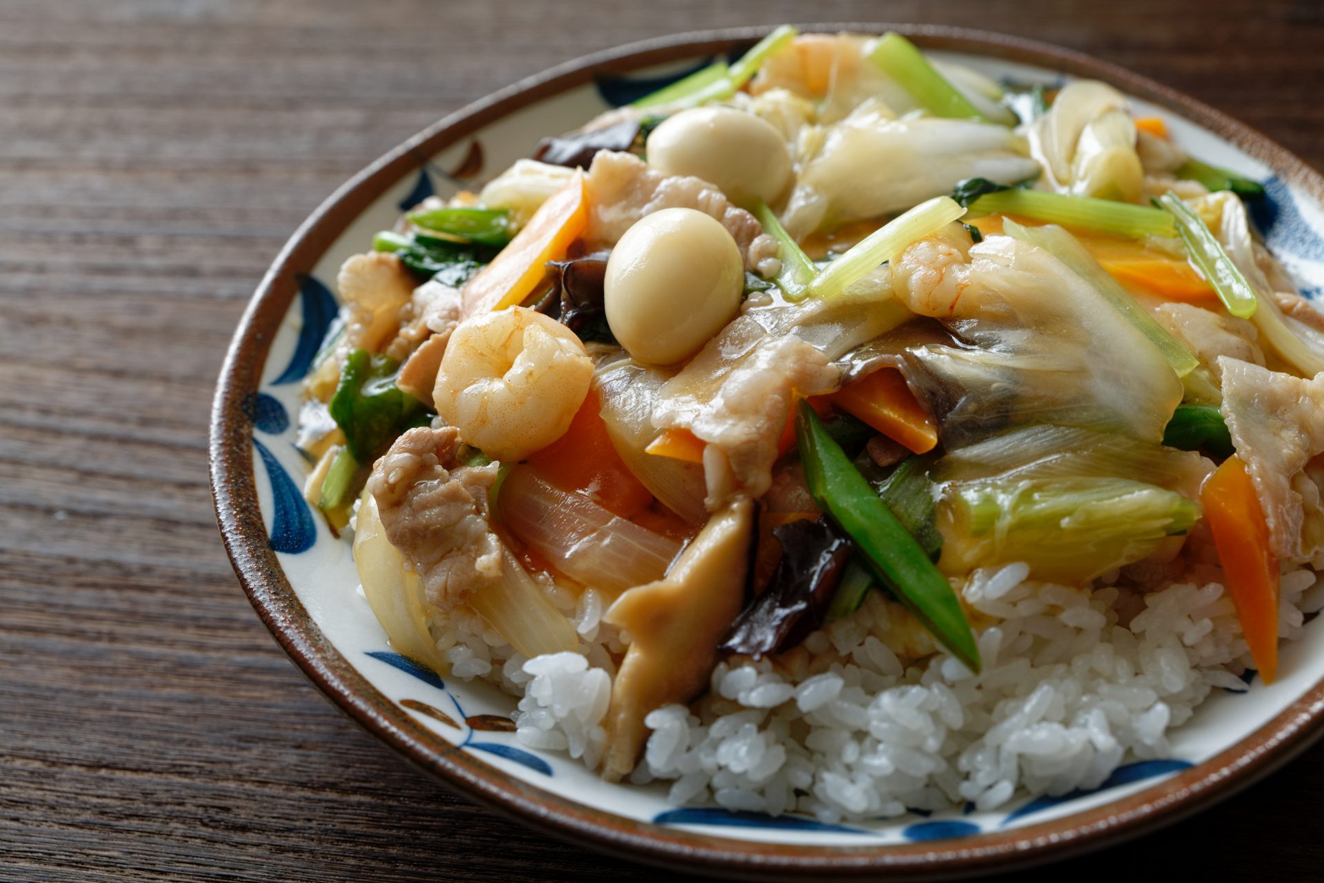 夕飯のおかずの数は？ お惣菜は皿に盛る？ みんなの夕飯事情を調査！サンキュ