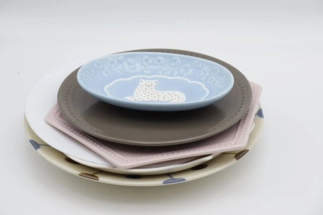 子どもの本の収納は100均の「ディッシュスタンド」がおすすめ！ - ブックオフオンラインコラム