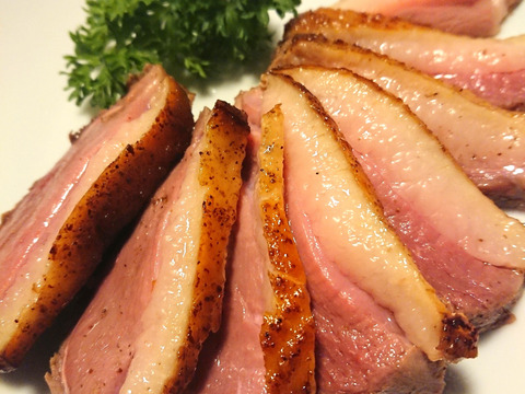 フランス料理 鴨肉の火入れ〜盛り付けまでプロが解説〜pot of duck meat