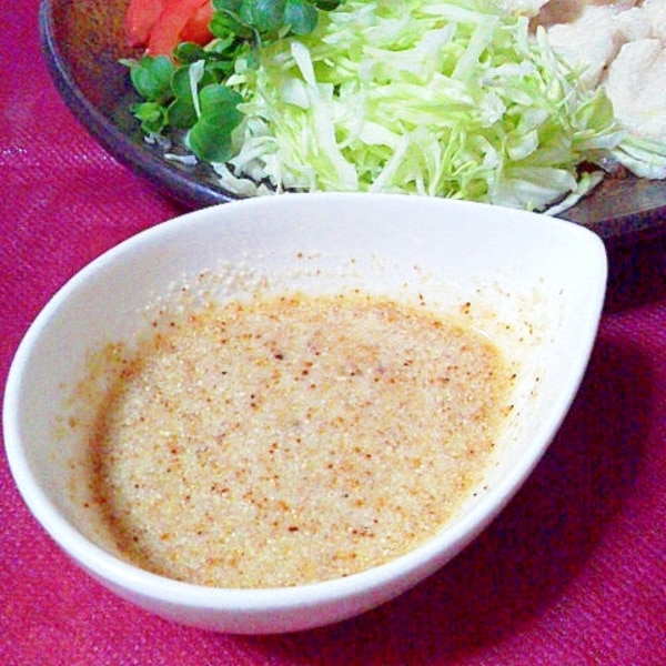 とびきり美味しい😋自家製ポン酢の作り方, ちょうどポン酢が切れたので🫙, 手作りしよう！せっかくなら、醤油麹使ってみよう！,から、出来上がった自家製ポン酢が、自然なとろみが付いてとってもおいしかった・！,今スーパーにいけば美味しい柑橘がたっくさん並んでいるので、ぜひお試しあれ🤤, 材料, かぼす、ゆず、レモンなどしぼって合計で50ca, 醤油麹 50cc, ※醤油麹がない場合,