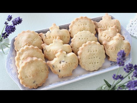 11 23 Thu旬のラベンダーカラーが映えるショートコートには、タイトスカートを合わせて品よくすっきりと 365日コーディネートPrecious.jp プレシャス