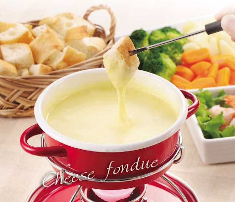 チーズフォンデュを美味しく鍋で作ろう！おすすめ商品も紹介調理器具・食器BE-PAL キャンプ、アウトドア、自然派生活の情報源ビーパル