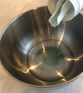 洗剤スライムの作り方！初心者のためのやさしい解説で丸わかりっ子供と一緒に楽しく遊べる手作りおもちゃ♪