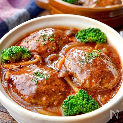 簡単美味しい煮込みハンバーグレシピ