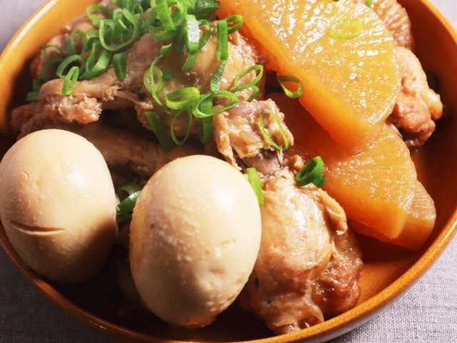 調味料３つ!炊飯器に入れるだけ! ホロッホロでヤバ旨♪『手羽元の甘辛サッパリ煮』の作り方 - てぬキッチン