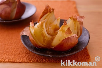 レンジでお手軽！ 新玉ねぎの丸ごとチーズ蒸し