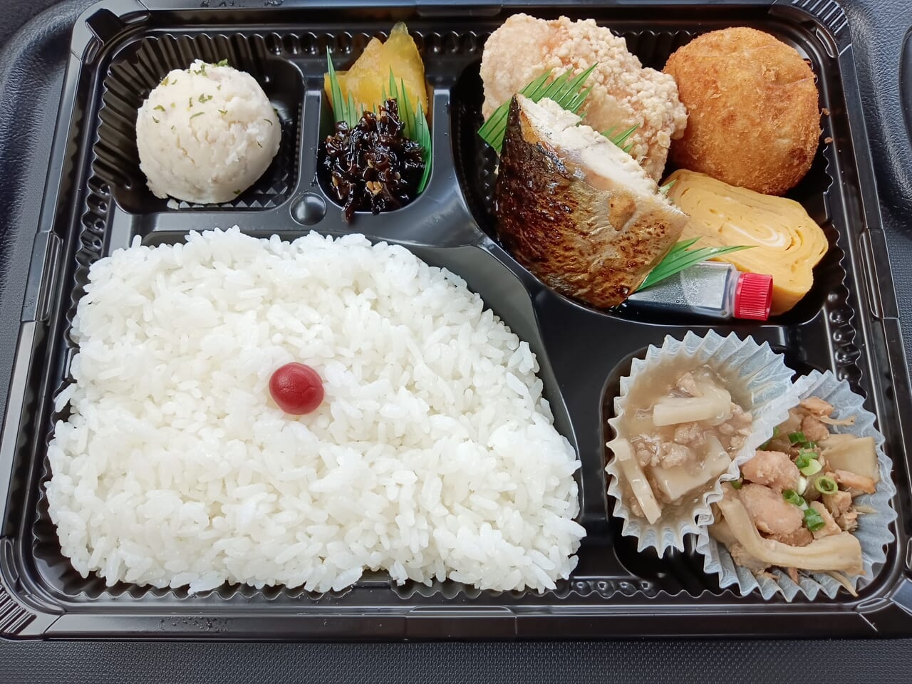 お弁当手作り派も嬉しい！会社の設置型惣菜の賢い使い方とは - veginessworker