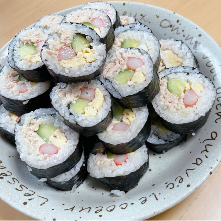 野菜もとれちゃう！ サラダ巻き寿司