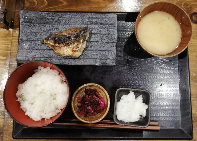 しんぱち食堂のモーニングを全種類食べてみた朝7時から朝ごはん定食が食べられるキチナビ