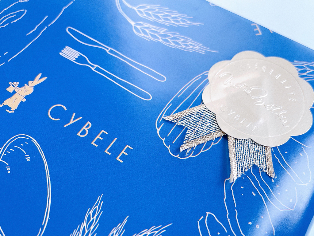 シベール プチラスクわさび醤油 山形シベールのプチラスクシリーズ！ 口に入れるとピリリとわさびの辛味が刺激的な『わさび醤油』噛むほどに醤油の旨味が広がる和風で大人の味わいです。 シベールラスクは千葉県内では当店のみ販売しております！ 残りわずかです。 ぜひ