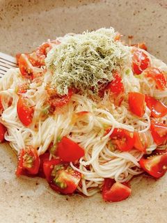 簡単すぎてもうめんつゆいらない 子どもの頃に感動したごま油そうめん家族のための男飯