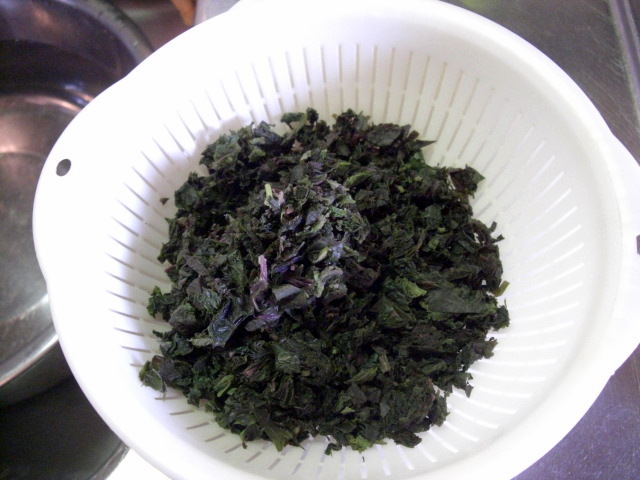 紫蘇味噌 紫蘇ジュースの紫蘇再利用☆