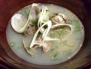 あさりの砂抜きのコツ！簡単にできる時短方法も解説キッコーマンホームクッキング