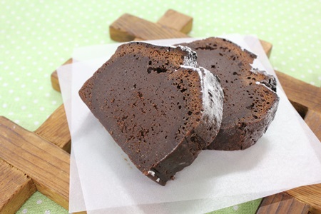 バター不使用！しっとり濃厚♡豆腐のチョコブラウニ