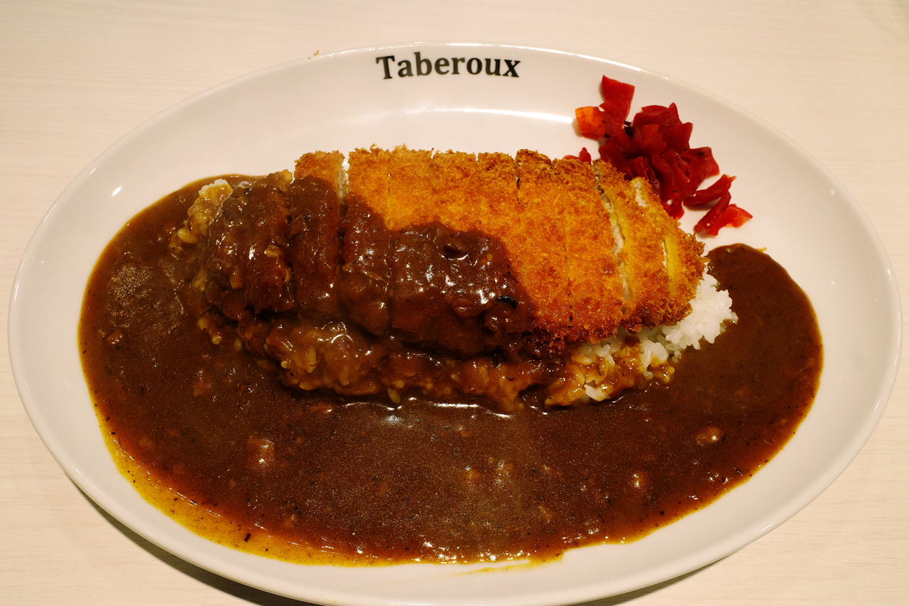 大阪・80年を超える老舗洋食店でしか味わうことのできない2つのカレーライスのこと - dressing ドレッシング