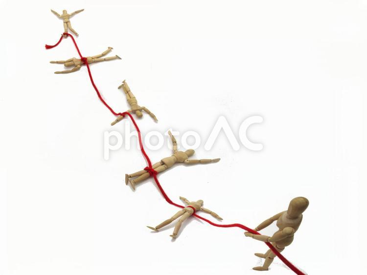 1000％わかります！春と秋のピクチャー！ボランティアのママーさんが髪の毛整えて、ポージングもアドバイスしてくれて、めっちゃ可愛いく撮ってくれますよね。これは買うしかないでしょ。ってな感じで毎年 芋蔓式です😂