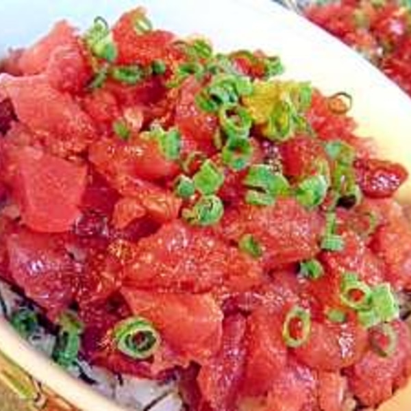 まぐろのばくだん丼