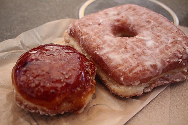 トリップアドバイザーに掲載された、ニューヨーク シティで最高のドーナツ: ニューヨーク シティ, ニューヨーク州で人気のドーナツを探す