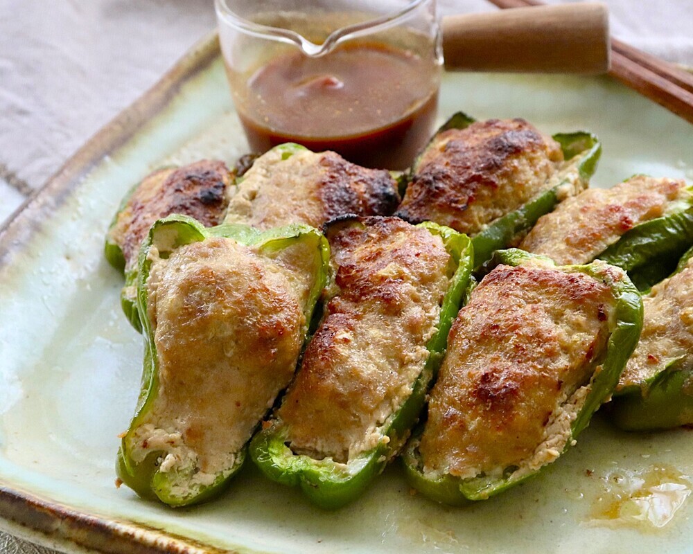 パン粉いらずで簡単＆ジュワっと！ピーマンの肉詰め