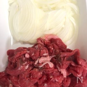 肉そば 甘辛牛肉の旨み染みる