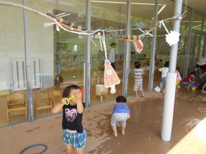 ✨新しいお水遊びのおもちゃが増えました！✨ - フェアリーランド保育園サイト