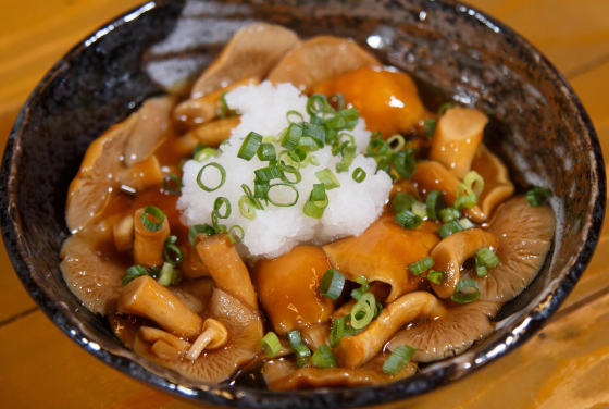 エリンギとなめこの炒め煮