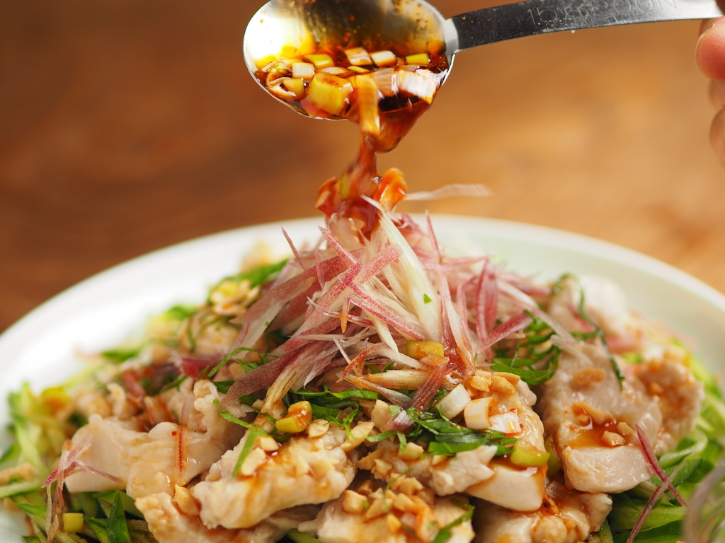 鶏もも肉の茹で鶏