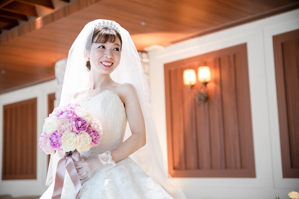 INFINITY造花芍薬クラッチブーケ1白