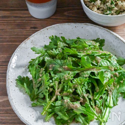 春菊の栄養と歴史。美味しい春菊の見分け方は？イラレブック