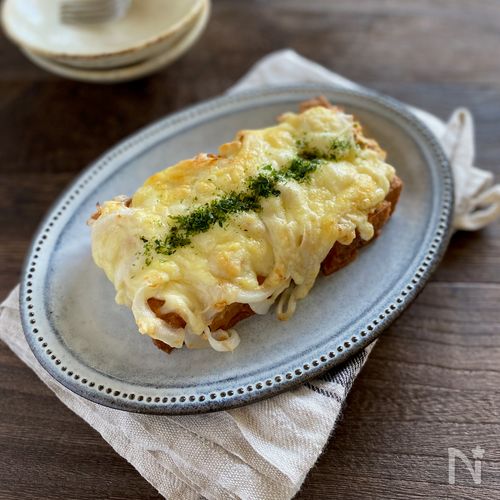 厚揚げツナキムチーズ😋@rumiru_zuborashokudo さんの投稿をお借りしました❕ ・@rumiru_zuborashokudo←他の投稿はこちらから！ 🍀とろ〜り簡単‼︎『厚揚げツナキムチーズ』🍀 罪悪感なくほおばれる厚揚げメニューのご紹介です！厚揚げを器にしているので