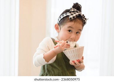 ご飯食べる イラスト 簡単431 無料写真