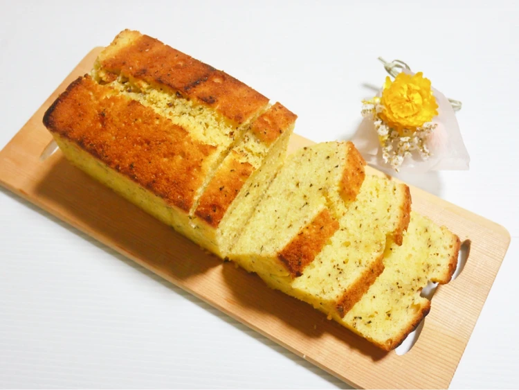 しっとり♪ 煮りんごと紅茶のパウンドケーキ