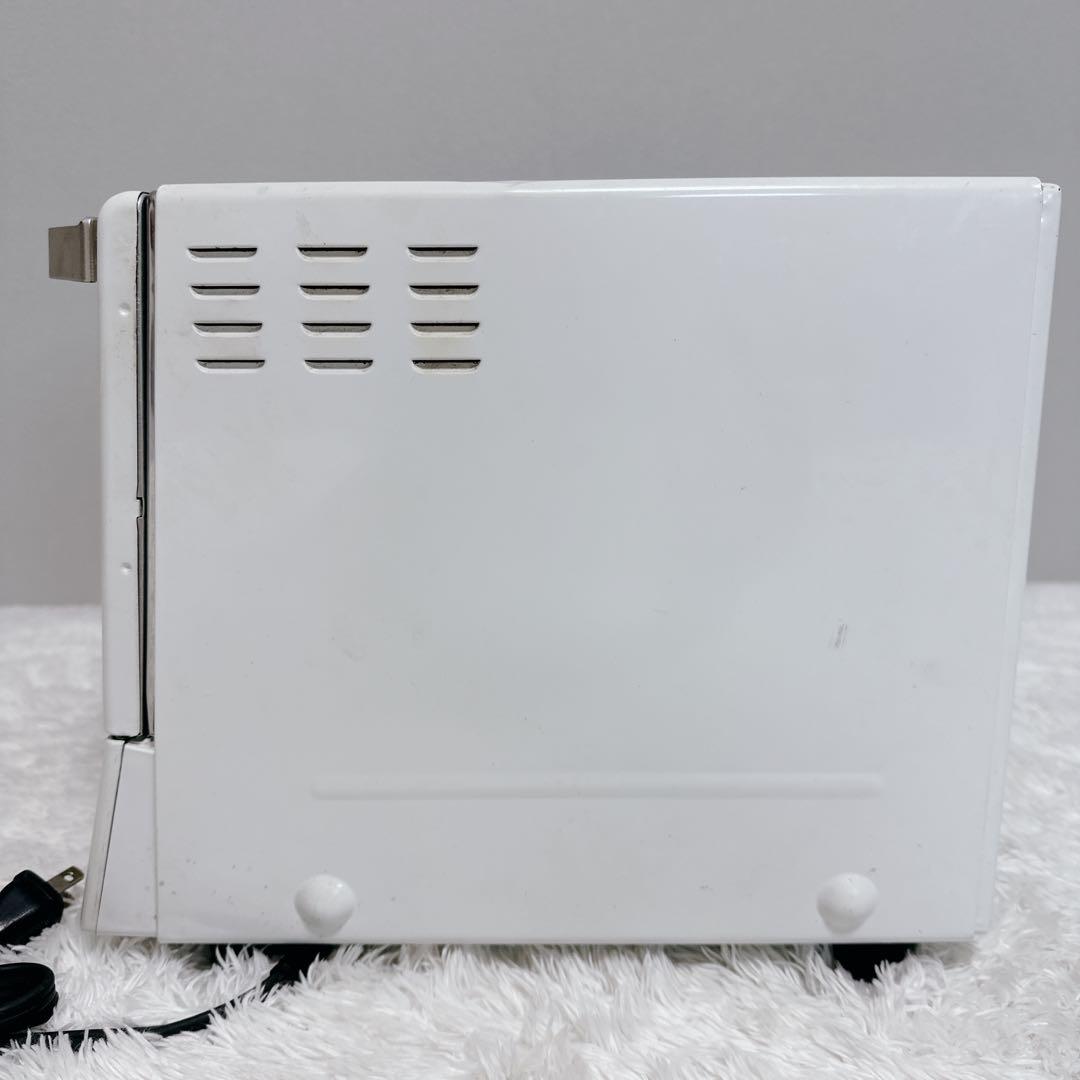 🥣レシピ付き🥣 ・ オープントースターで作る、揚げないポテトチップス！！ 市販のポテチと食べ比べても、どっちがどっちかわからない美味しさだよ🤩✨油で揚げないからヘルシーでお手軽。 お子様でも作れます💕 今日はトリュフ塩をかけてオトナ味に仕上げました