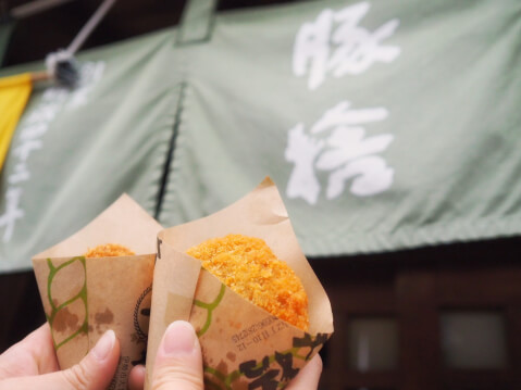 伊勢神宮＆おかげ横丁の食べ歩き２０選 ！ 2023年最新版三重松治郎の舗 伊勢おはらい町店ハニレモ®・ハニポテ 伊勢市宇治中之切町