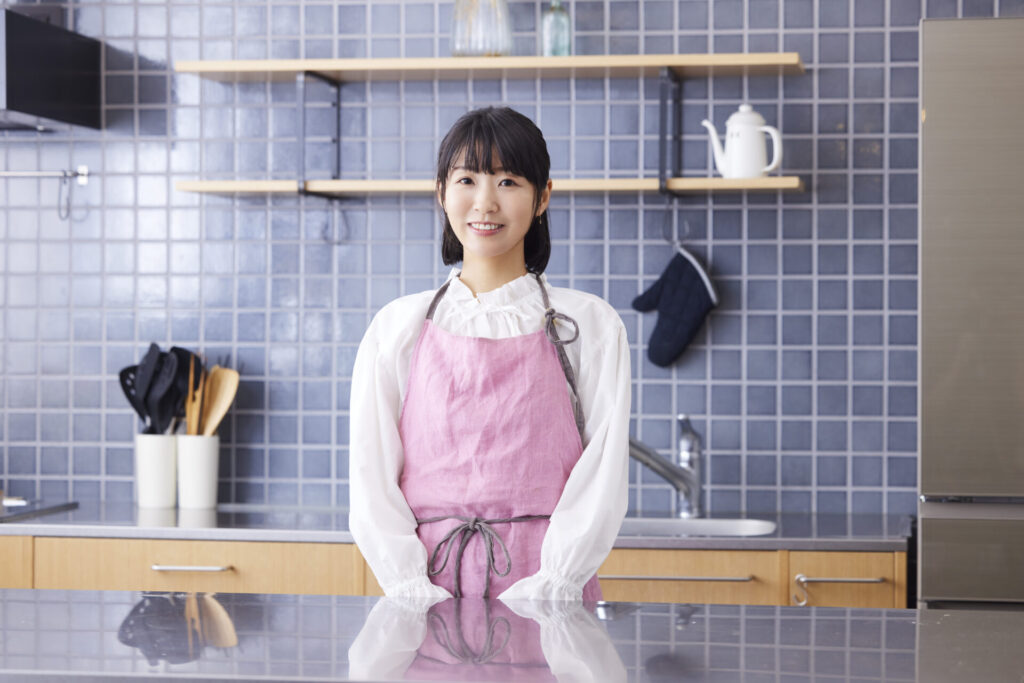 10万人超のフォロワーを持つ米粉料理家・こばやしまりこが主宰するオンラインサロン「米粉菓子とやさしい暮らし」がFANTSでスタート株式会社スタジアムのプレスリリース