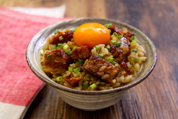 炊飯器レシピ セブンの「金の豚角煮」を使った炊き込みご飯が絶品♪4yuuu